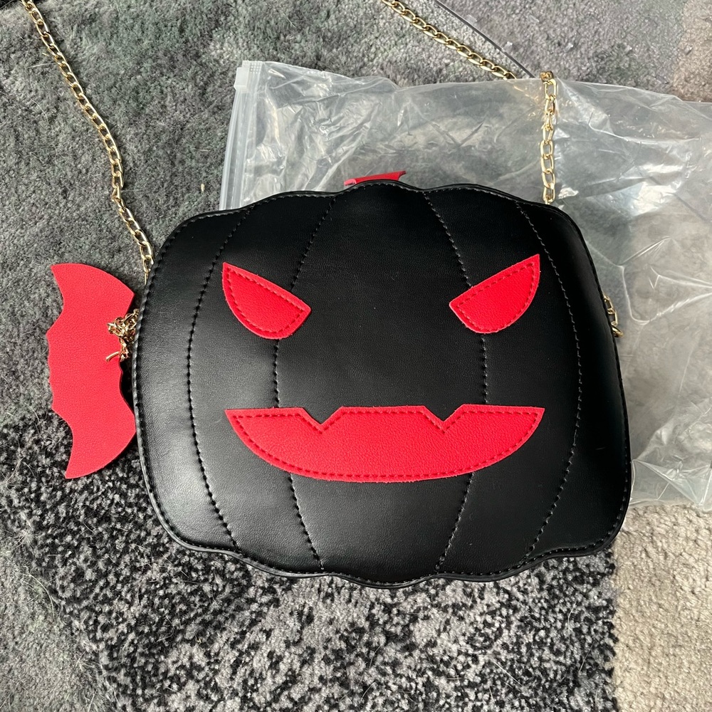 Pumpkin purse